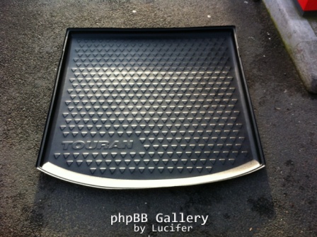 Tapis rigide de coffre