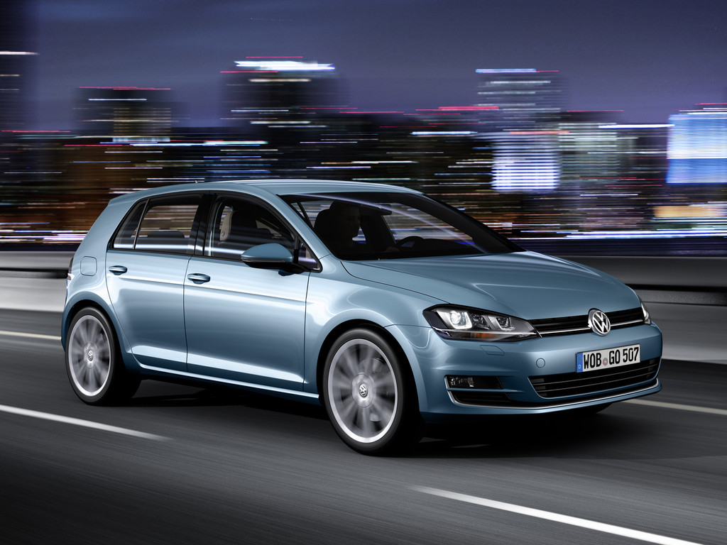 volkswagen-golf-7-2012-11-10760514zjuqr.jpg