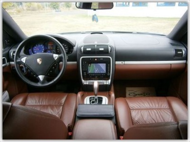 Porsche Cayenne 001.jpg