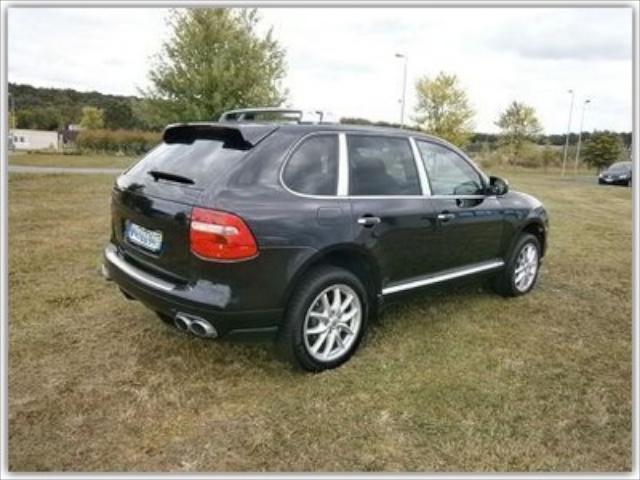Porsche Cayenne 007.jpg
