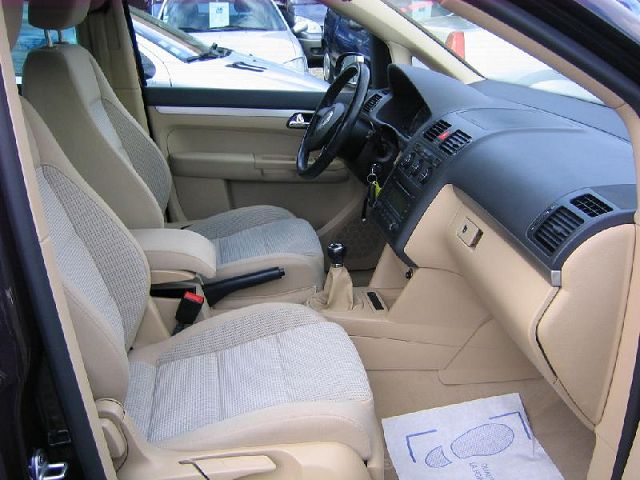 2342644_800_600_3.jpg