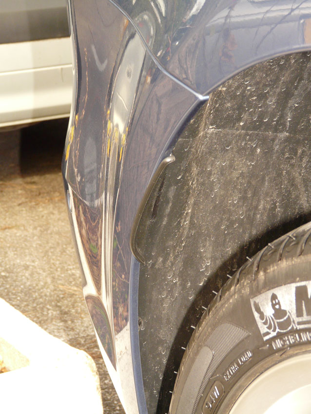 Le petit aileron dans le passage de roue arrière