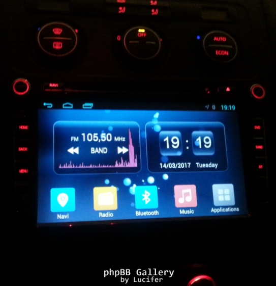 autoradio_Touran5