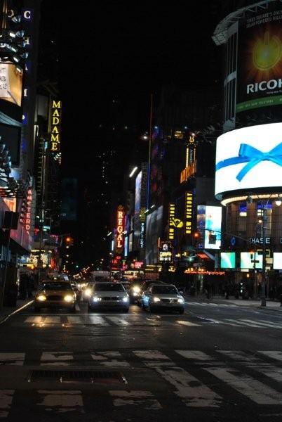 TIMES SQUARE DE NUIT_1.jpg