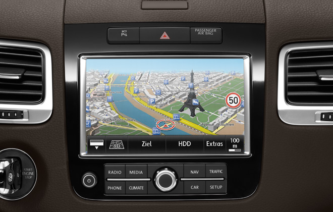 lma-audi-rns-850-front-screen-tv2.jpg