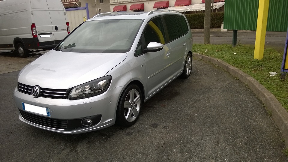 Touran rabaissé vu de face.jpg