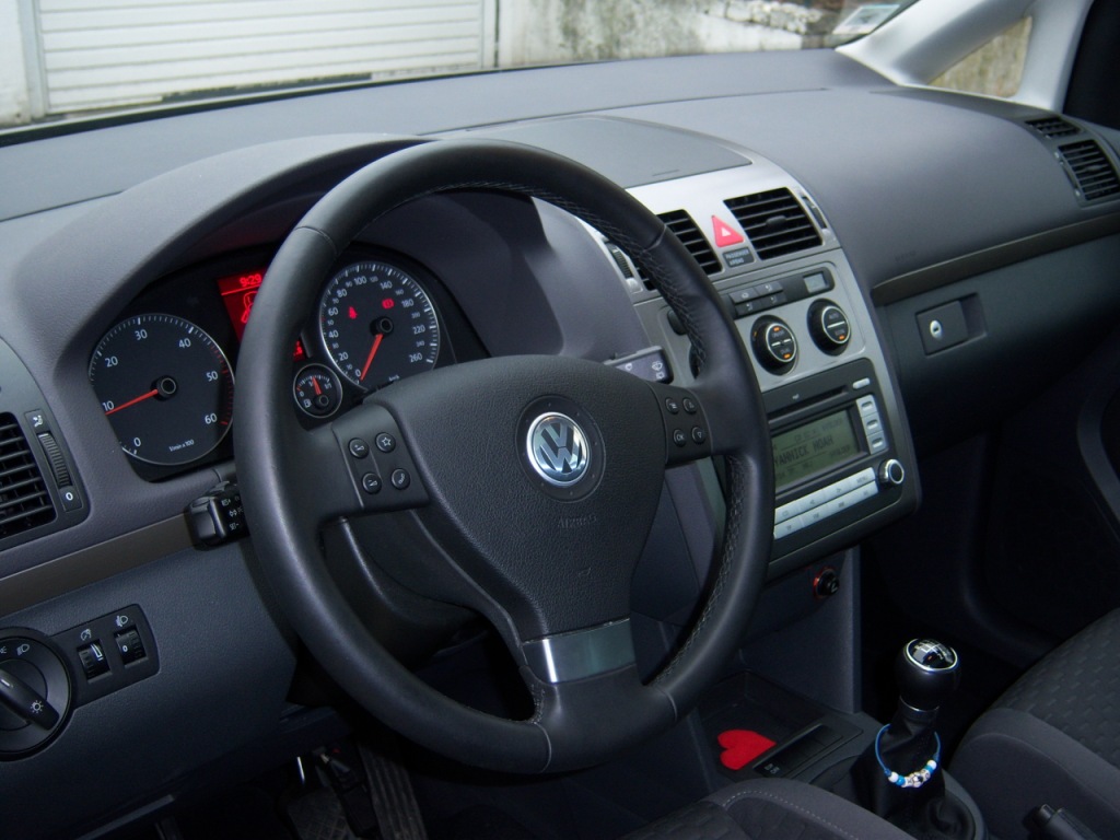 39-VW Touran.JPG